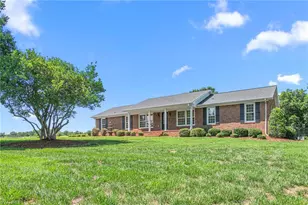1971 Delaine Dr, Burlington, NC 27215 - Photo 3