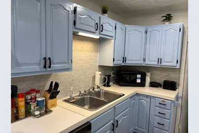 6 Garden Street, Thomasville, NC 27360 - Photo 19
