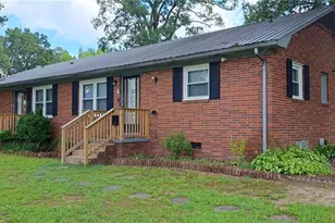 6 Garden St, Thomasville, NC 27360 - Photo 9