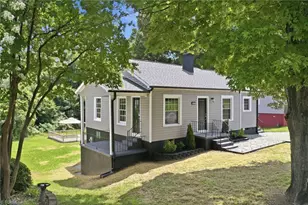 402 Gilbreath St, Graham, NC 27253 - Photo 5