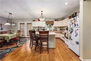 3900 Briarwood Ave, High Point, NC 27265 - Photo 9
