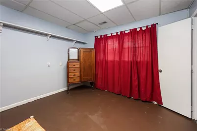 3900 Briarwood Avenue, High Point, NC 27265 - Photo 29