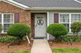 808 Chesapeake Ln, Archdale, NC 27263 - Photo 1