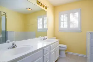 2315 Meadow Gate Dr, Greensboro, NC 27455 - Photo 15