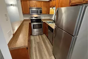 1310 Brookstown Ave, Winston-Salem, NC 27101 - Photo 5