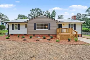 2309 Fernwood Dr, Greensboro, NC 27408 - Photo 3