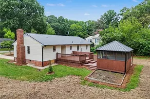 2309 Fernwood Dr, Greensboro, NC 27408 - Photo 37