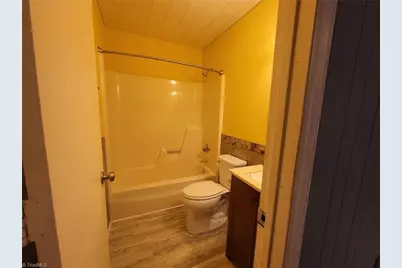 4295 Brownsboro Road #03, Winston-Salem, NC 27106 - Photo 3