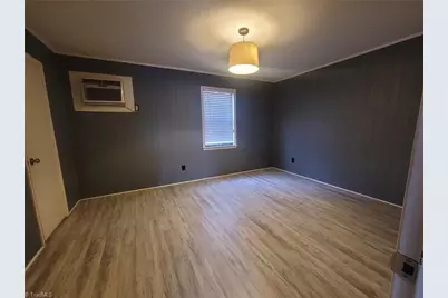 4295 Brownsboro Road #03, Winston-Salem, NC 27106 - Photo 7