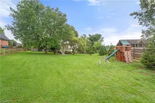 153 Suntree Dr, Advance, NC 27006 - Photo 37