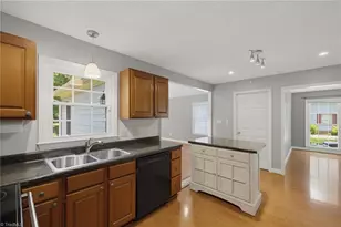 5622 Guida Dr, Greensboro, NC 27410 - Photo 5