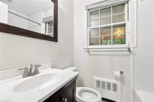 2411 Dellwood Dr, Greensboro, NC 27408 - Photo 19