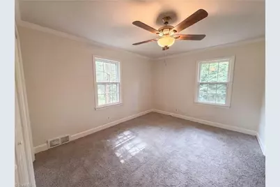 5148 Clearview Drive, Winston-Salem, NC 27104 - Photo 9