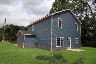 4533 Baux Mountain Rd, Winston-Salem, NC 27105 - Photo 17