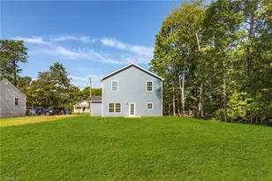 4533 Baux Mountain Rd, Winston-Salem, NC 27105 - Photo 23