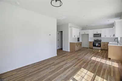 4533 Baux Mountain Road, Winston-Salem, NC 27105 - Photo 7