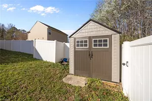 865 Winterside Ln, Winston-Salem, NC 27107 - Photo 35