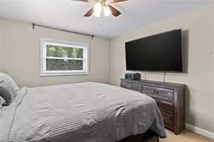 521 Dogwood Cir, High Point, NC 27260 - Photo 17