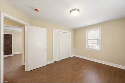 2425 Lyndhurst Avenue, Winston-Salem, NC 27103 - Photo 15