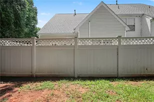 3367 Victoria Park Ln, Winston-Salem, NC 27103 - Photo 25