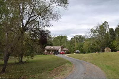 137 Derris Road, Stoneville, NC 27048 - Photo 3