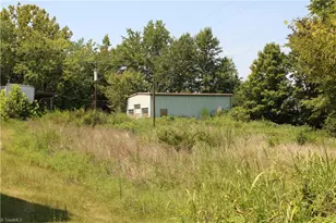 1506 Lexington Ave, Thomasville, NC 27360 - Photo 19