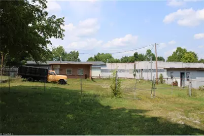1506 Lexington Avenue, Thomasville, NC 27360 - Photo 5