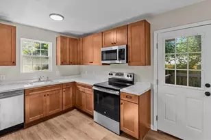 2607 Vickers Ave, High Point, NC 27262 - Photo 9