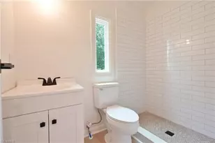 225 Beacon Ridge Rd, Thomasville, NC 27360 - Photo 17