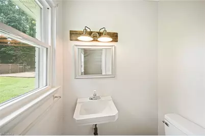 141 Lowell Street, Lexington, NC 27295 - Photo 23