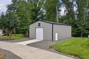 323 Nurse Rd, Ararat, NC 27007 - Photo 31