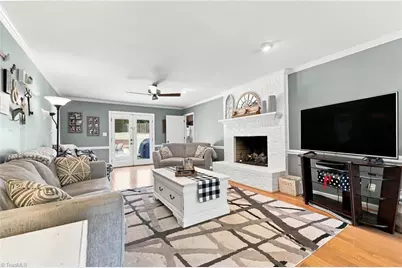 2019 La Dora Drive, High Point, NC 27265 - Photo 17