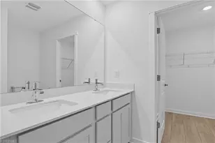 122 Primrose St, King, NC 27021 - Photo 27