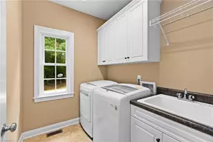 882 Horneytown Rd, High Point, NC 27265 - Photo 25