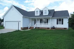 2903 Mitchell Wood Dr, Browns Summit, NC 27214 - Photo 3