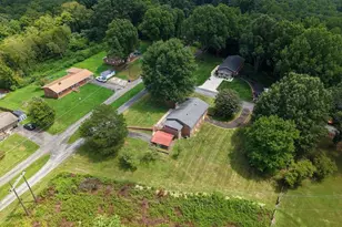 142 Shamrock Blvd, Elkin, NC 28621 - Photo 3