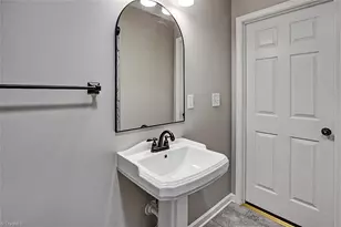 1510 Valley Ridge Dr, High Point, NC 27260 - Photo 9