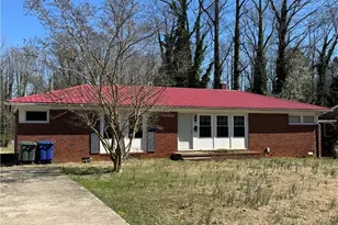 12 Hawthorne Ln, Lexington, NC 27295 - Photo 1