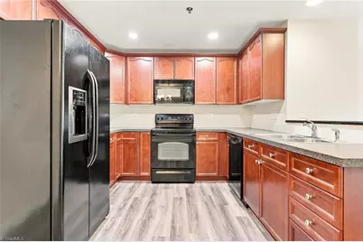 4762 Tatton Park Circle #2D, Winston-Salem, NC 27103 - Photo 7