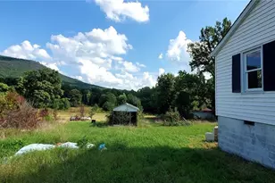 2185 Flat Rock Rd, Pinnacle, NC 27043 - Photo 17
