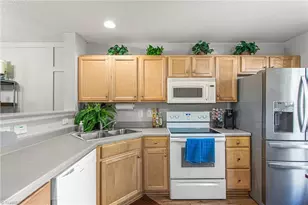 223 Bridford Downs Dr, Greensboro, NC 27407 - Photo 5