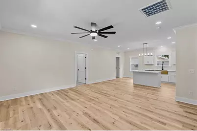 3719 Sharon Avenue, Greensboro, NC 27405 - Photo 5
