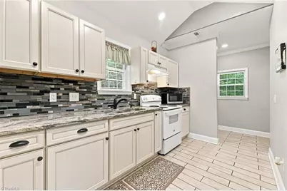506 Logan Street, Greensboro, NC 27401 - Photo 7