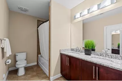 201 Elm Street N #1406, Greensboro, NC 27401 - Photo 21
