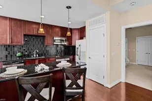 201 Elm Street N, Greensboro, NC 27401 - Photo 15