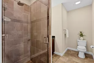 201 Elm Street N, Greensboro, NC 27401 - Photo 23