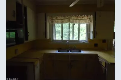 2295 Vienna Dozier Road, Pfafftown, NC 27040 - Photo 9