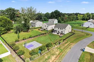 3425 Millennium Dr, Greensboro, NC 27455 - Photo 35
