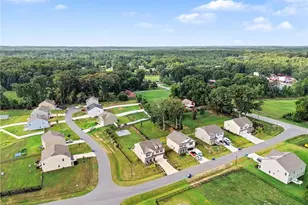 3425 Millennium Dr, Greensboro, NC 27455 - Photo 37