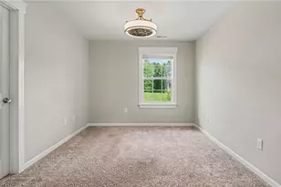 7611 Mary Ellen Ct, Greensboro, NC 27409 - Photo 19